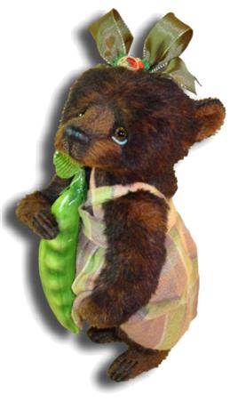 Sweet Pea - Handmade Teddy Bears, Mohair Teddy Bears, Artist Teddy Bears by Award Winning Artist Denise Purrington